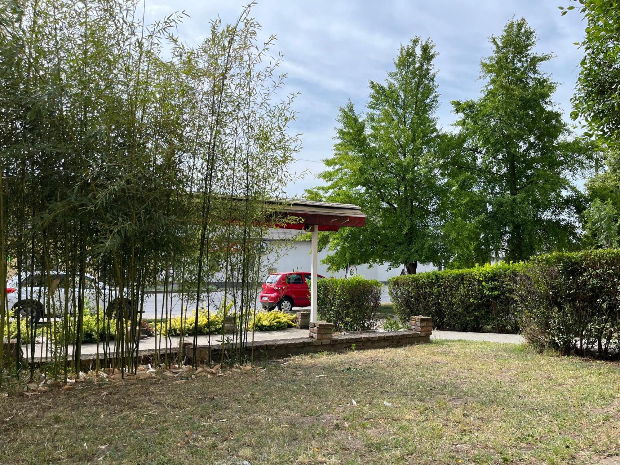 Centr00M Apartman Dunafoldvar Ruang foto